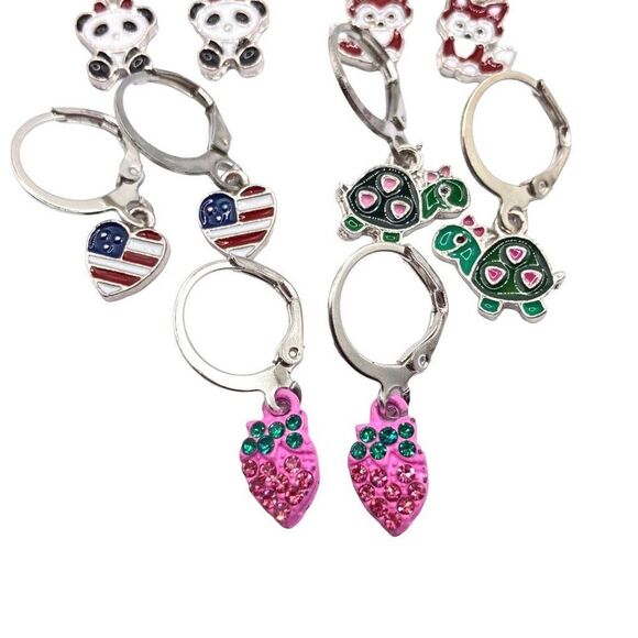 Set of 7 huggy hoop charm earrings - Picture 3 of 3